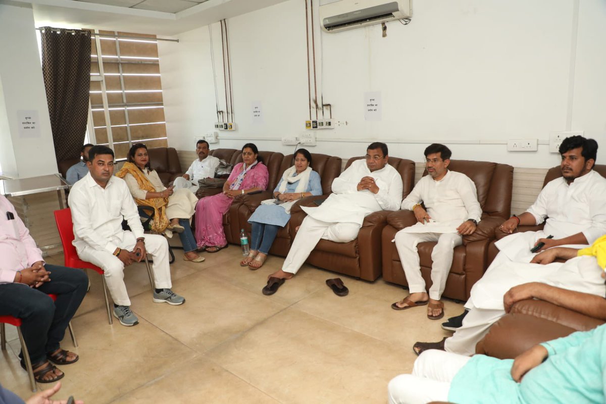 AAPNuhMewat tweet media