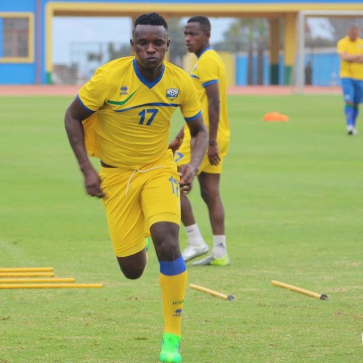 SamKarenzi's tweet photo. Breaking news: #Nirisarike Salomon niwe #Captain mushya w’Amavubi, #Meddy Kagere niwe captain wungirije naho #Djabel Imanishimwe niwe wa 3 akaba na Captain wa #CHAN! Amavubi arahaguruka kumunsi wejo. https://t.co/T8itjSbxDY