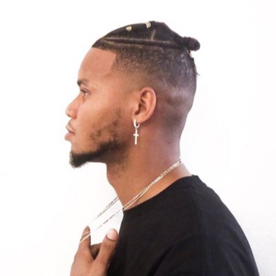 Findoutboutjayb's tweet photo. Back on Twitter lol https://t.co/h6FVD5wdaJ