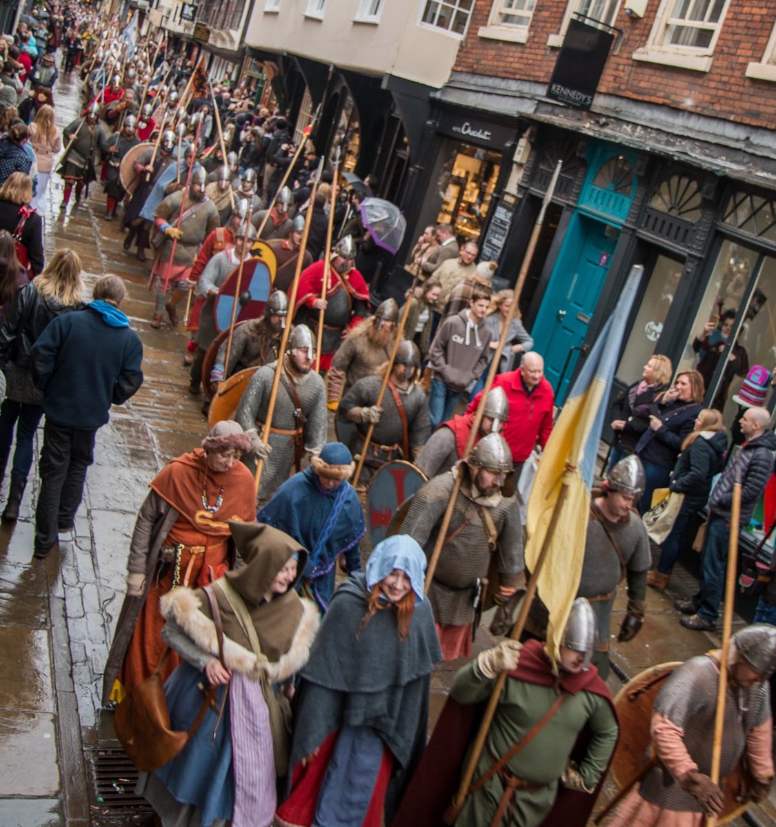 coppergateyork's tweet photo. Great Thor! The JORVIK Viking Festival starts today, with a full programme of brilliant Norse activities scheduled, including today's March to Coppergate! You don't want to miss it! @JORVIKViking #CoppergateYork #JVF22 #MarchtoCoppergate https://t.co/ZTa88NnRCr https://t.co/Z1tKGdiP9l