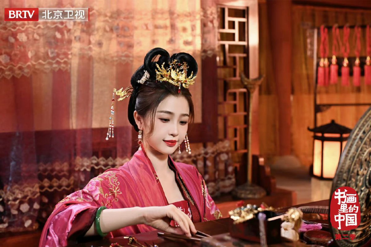 YuShuXin_Global's tweet image. Variety show || 2022.05.28

BRTV 书画里的中国 Season 2

See you tonight 8.35pm (BJT) on Beijing TV

#书画里的中国 #BRTV #北京卫视 
#YuShuxin #EstherYu #虞书欣 #우서흔 #NguThưHân #อวี๋ซูซิน