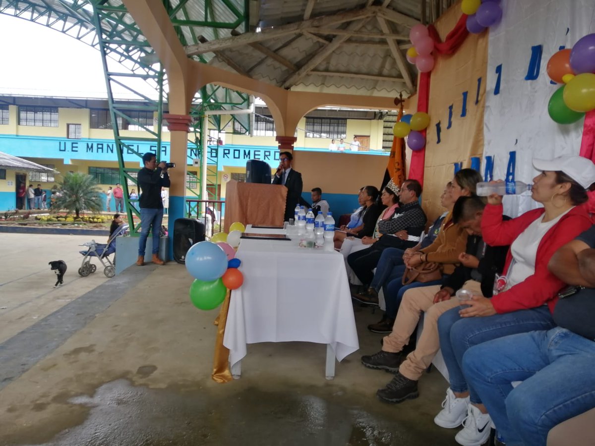 Por una mejor educación el GAD Nangaritza y GAD PROVINCIAL ZAMORA CH. entregan cubierta y cancha a la UE Manuel Sarango R. del D 19D02 bajo convenio con zona 7 E. Beneficiando a 138 Estud. 
<a href="/mariabrownp/">María Brown Pérez</a> 
<a href="/camiloaep/">Camilo Espinosa</a> 
<a href="/EducacionZ7_Ec/">Educación Zona 7</a> #EcuadorDeLasOportunidades