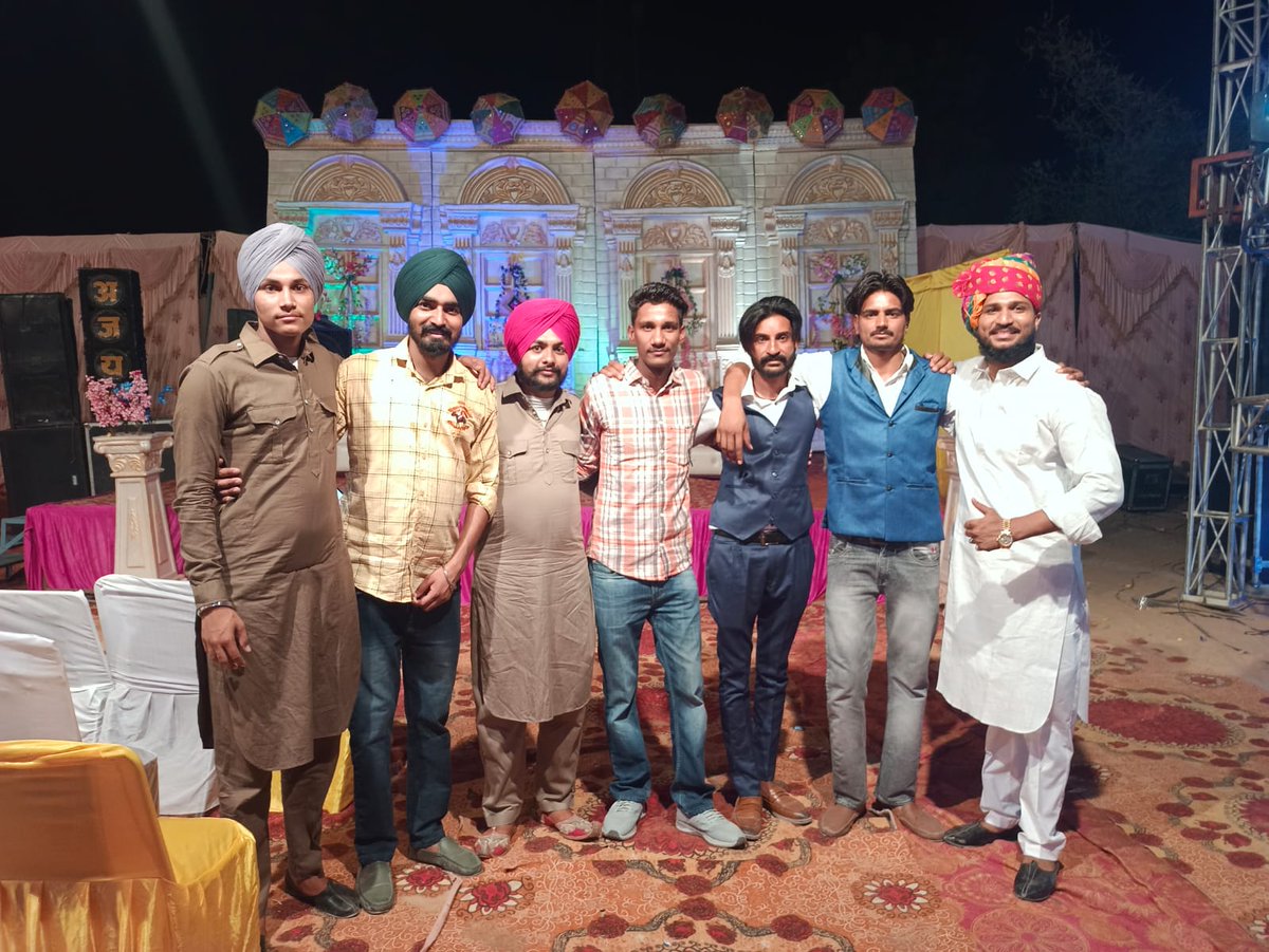 DeepSherdill's tweet photo. Enjoy party" with #brotherhood 
@AshkaraliAAP https://t.co/P2x8Ftb0gT