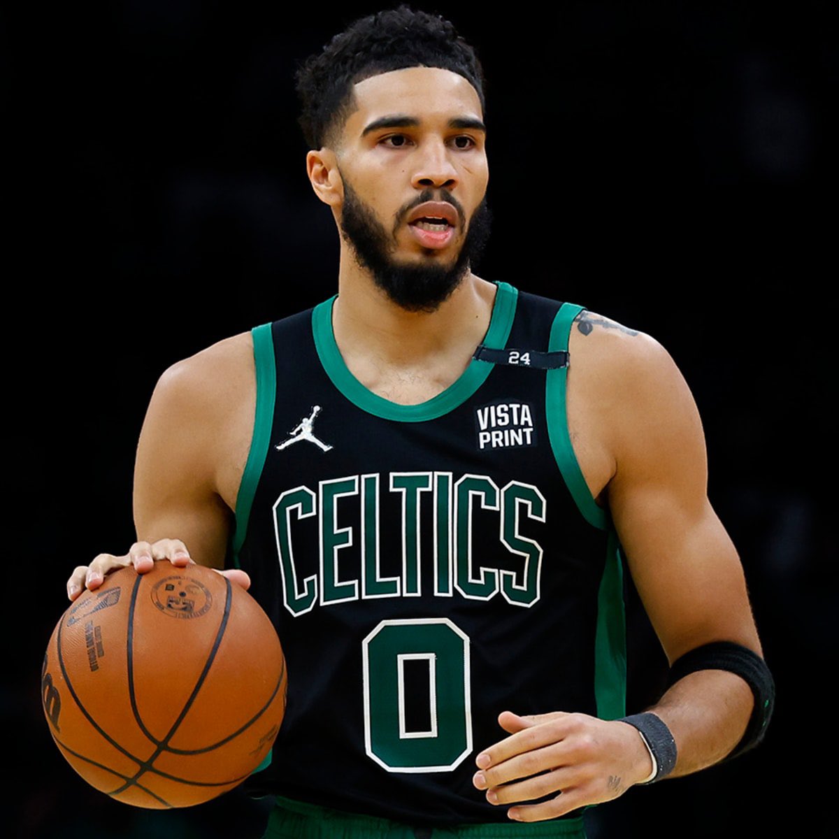 FakeNewsNetwor's tweet photo. The #MemphisGrizzlies Ja Morant has lost a Ja Morant look alike contest to the #BostonCeltics Jayson Tatum.
Source: Deez News Sports
(Reminder this is fake news network so don’t take it seriously) https://t.co/8beU8n3af2