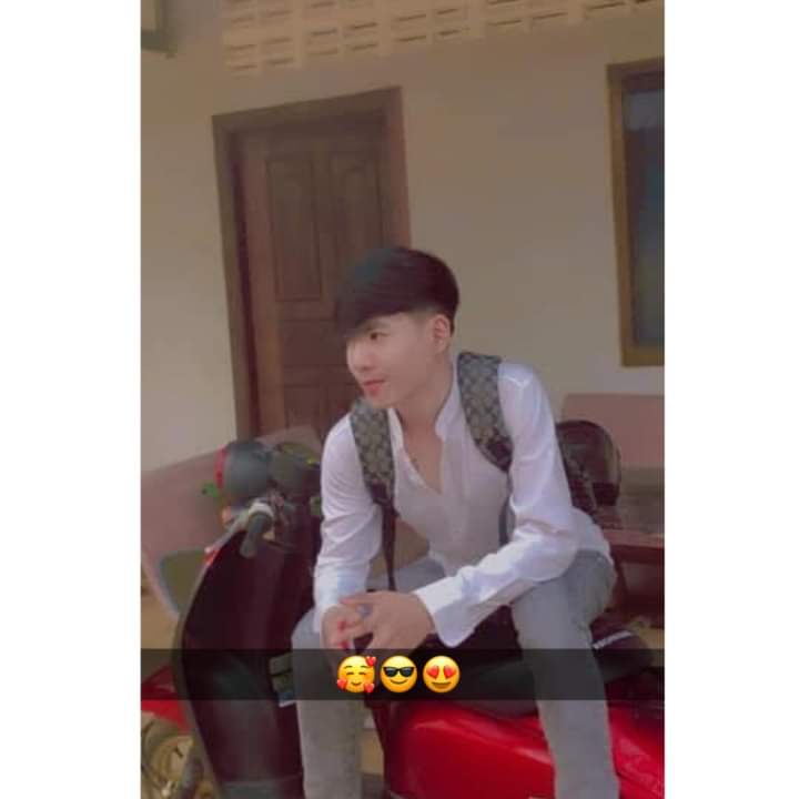 Hongly Hongly tweet media