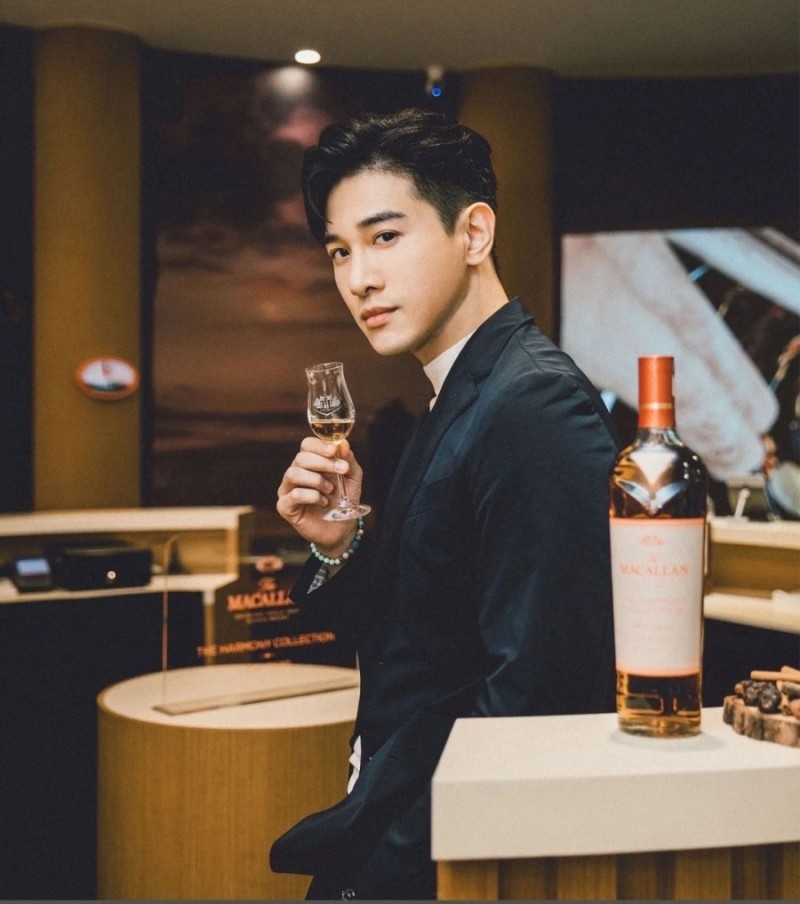 rainbow__dreamy's tweet photo. 앙저씨 생일 축하합니다🎉🎉🎉
반미가게 번창하시고 작품도 얼른 들어가주세요🙏🥳🥳
#张立昂0528生日快乐
#HappyMarcusCDay
#張立昂 #장립앙 #장리앙 #MarcusChang #ZhangLiang #MarcusC https://t.co/tNTzgJsDy4