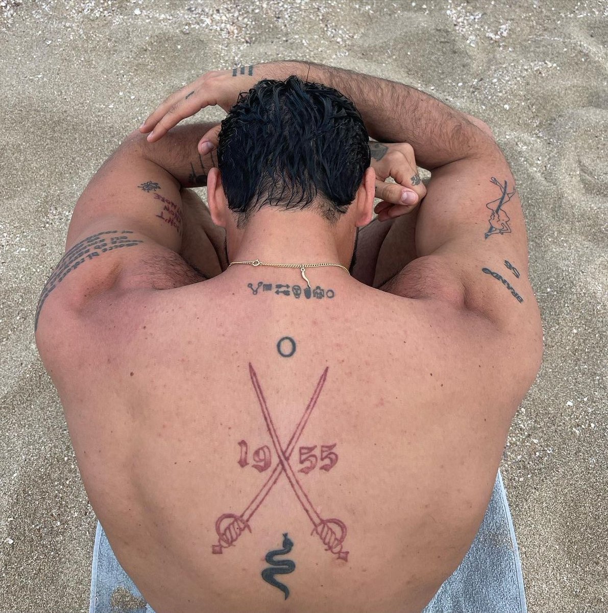 Ethan Lombardi (@killdclan) on Twitter photo 