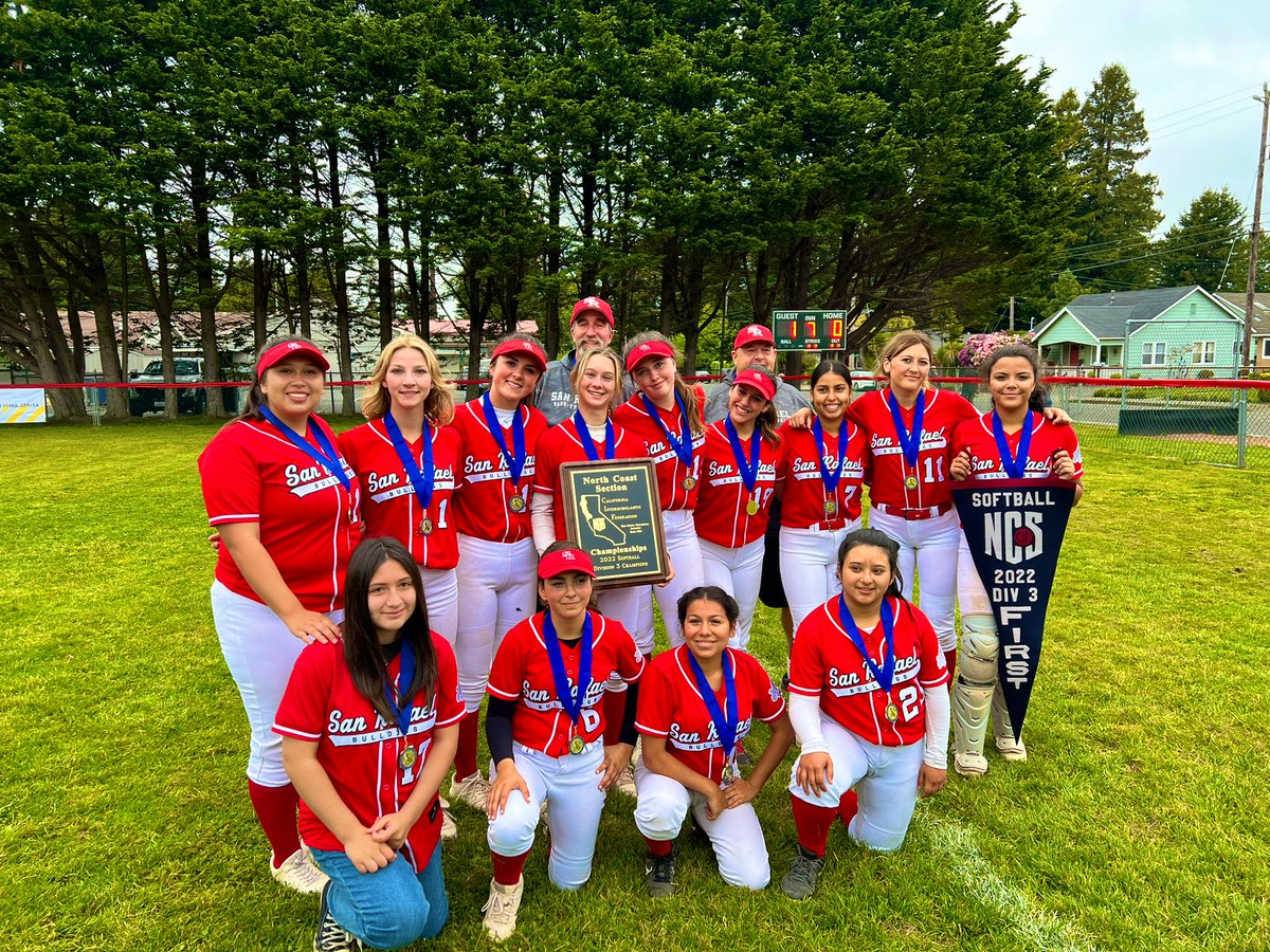 ❗️Champions❗️

San Rafael 1 - 0 Eureka

Thomara pitched a two hitter and struck out 10 on the afternoon! Angel Amesa went 1-2 scoring the games sole run. Kelsey McNair had a great defensive afternoon! So proud of these girls!

<a href="/marinij_sports/">Marin IJ Sports</a> <a href="/westcoastpreps_/">West Coast Preps</a>