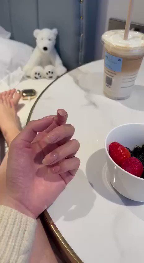 I'm sad to know some bad people.
Don't love, please don't hurt