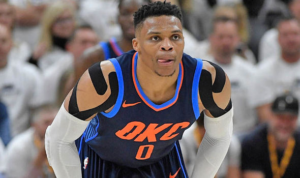 EJLantigua's tweet photo. Jimmy Butler en el juego 6 frente Celtics:

47 PTS
9 REB
8 AST
4 STL
1 BLK

55.2 FG%
50.0 3P%
100.0 FT%

Se une a Russell Westbrook como los únicos jugadores con 45+ puntos, 9+ rebotes, 8+ asistencias y 4 robos en un partido de postemporada.

#ejldata https://t.co/gm6LVU7cqS