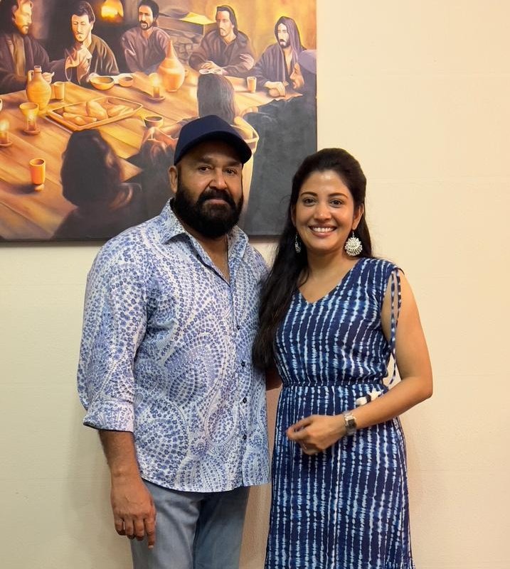 SshivadaOffcl's tweet image. With the one and only... Lalettan🥰😍
@Mohanlal
#12thMan #success #Celebration #Lalettan