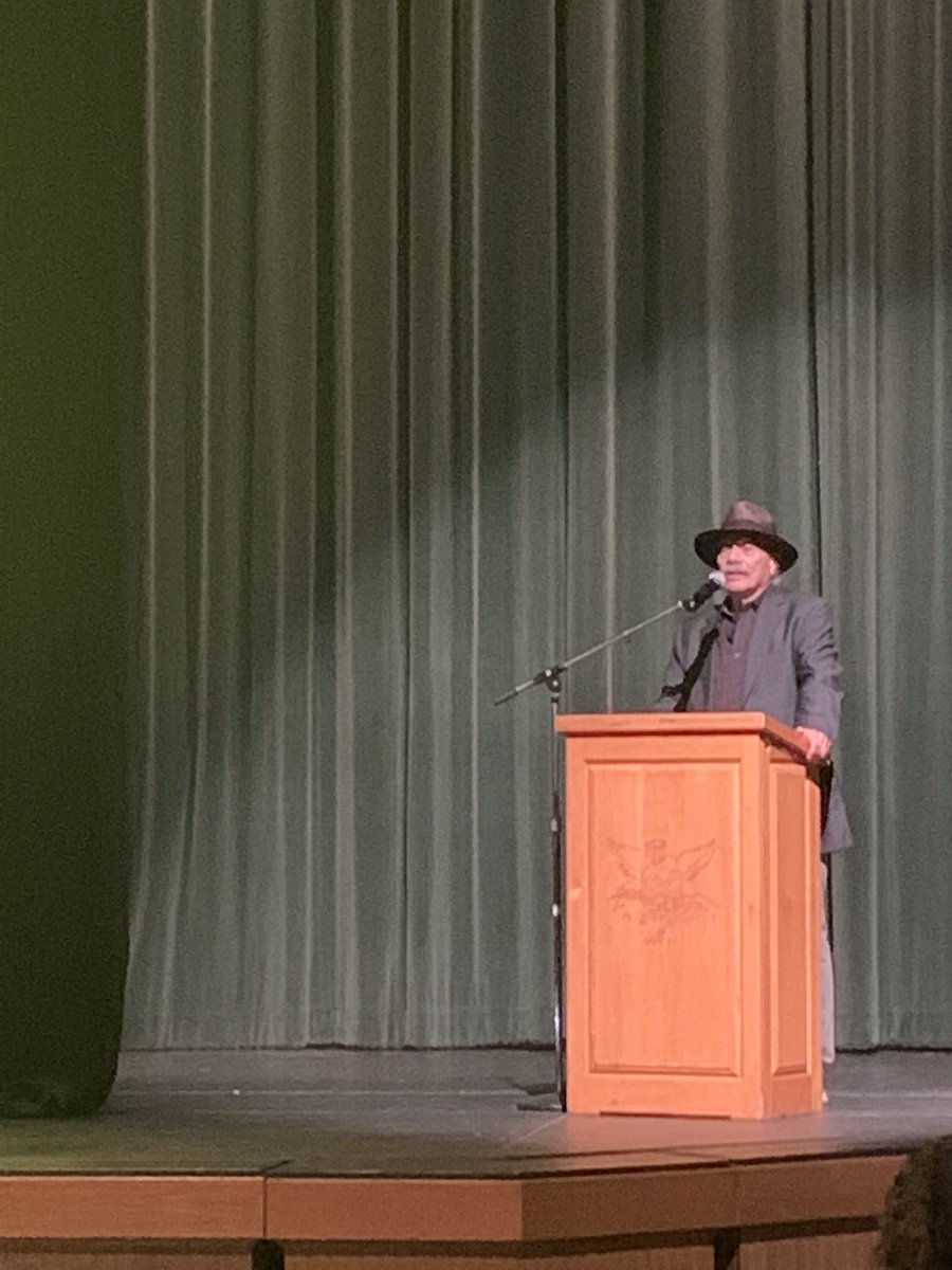 Hall District Hawks shining at the Youth Cinema Project’s Oscar Night #PVUSD <a href="/mlrod32/">Dr. Michelle Rodriguez</a> <a href="/pvusdReads/">MrKElemEd</a> <a href="/susan_graulty/">Susan Graulty</a> @youthcinema_ <a href="/edwardjolmos/">.</a>