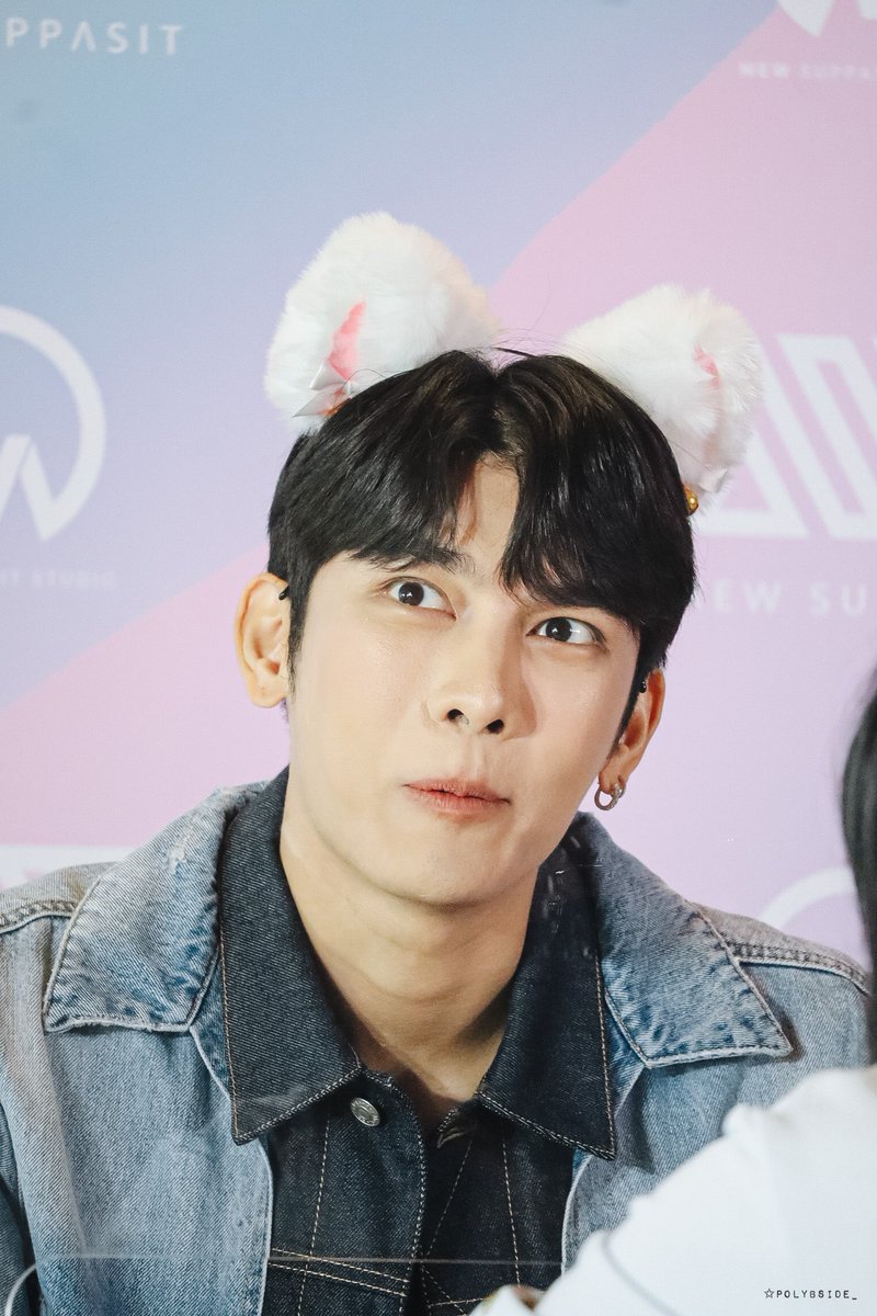 polybside_'s tweet photo. เจ้ากาตุ่ย🐰
@MSuppasit
#MewSuppasit
#FansignNCallsignOfMSS
#polypicMG https://t.co/4Lw1ubdyuP