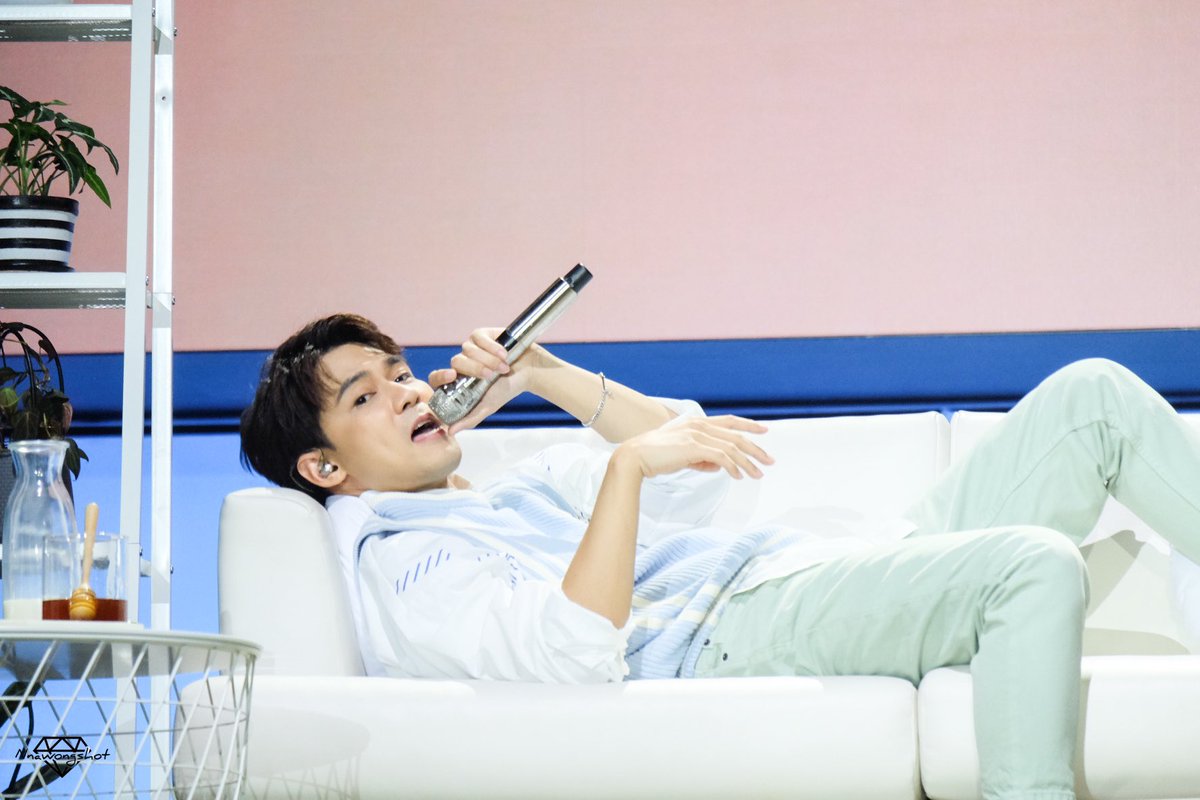 147allway's tweet photo. เหนื่อยไหมคนดี ที่บ้านหลังนี้ต้อนรับให้เธอเข้ามาเสมอ จะเป็นอ้อมกอดให้หัวใจเธอได้ล้มนอนและผ่อนคลาย ให้เธอได้พักและพิงตรงที่เดิม 🏡✨

#DanBDevent2022
#danworrawech #WDFC
#DandiHomeSpecialBDEvent 
#DanDiHome https://t.co/S3DfnXc8ae