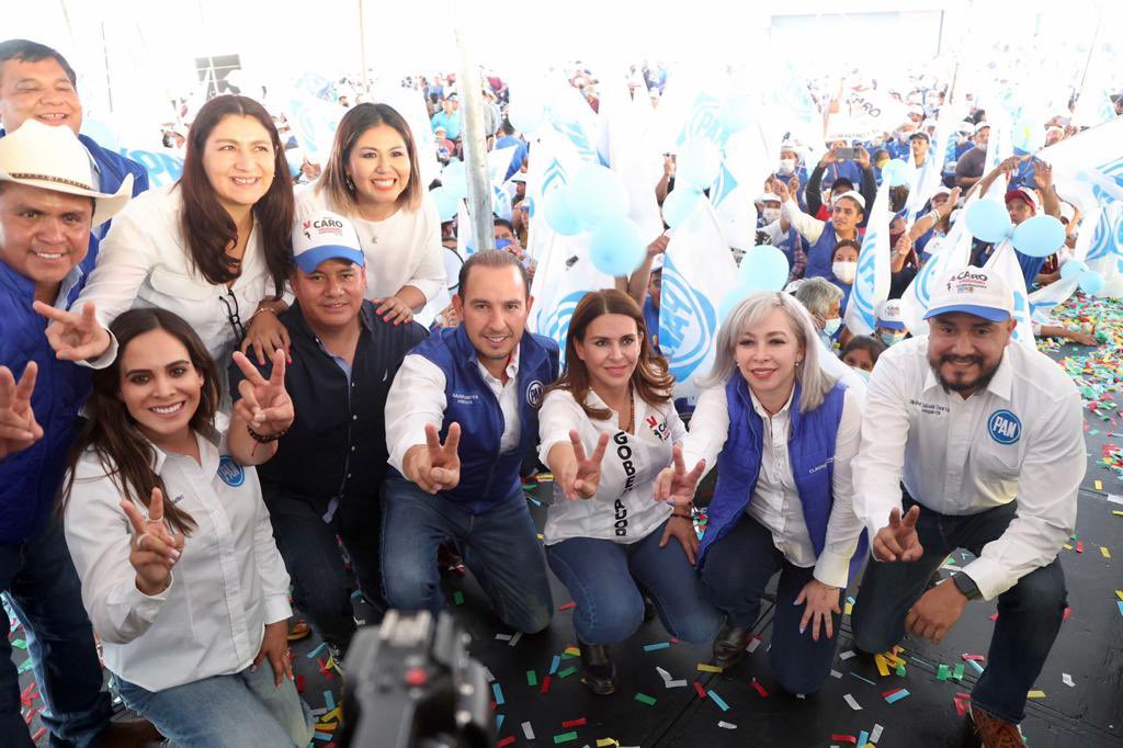 caroviggiano's tweet photo. En #Ixmiquilpan reiteré mis compromisos como su próxima gobernadora para tener un #HidALGOMUCHOMEJOR, en donde niñas, niños, mujeres, hombres y personas adultas mayores, sean tratadas con la dignidad y respeto que se merecen.

#PalabraDeMujer #LlegóLaHora #CaroGobernadora https://t.co/JFCKJ5U8Ak