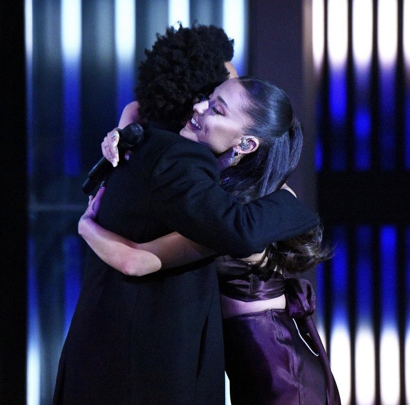 WeekndAccess's tweet photo. 1 year ago today, @theweeknd and Ariana Grande performed 'Save Your Tears (Remix)' at the iHeartRadio Awards. https://t.co/9o5H8V8r5e