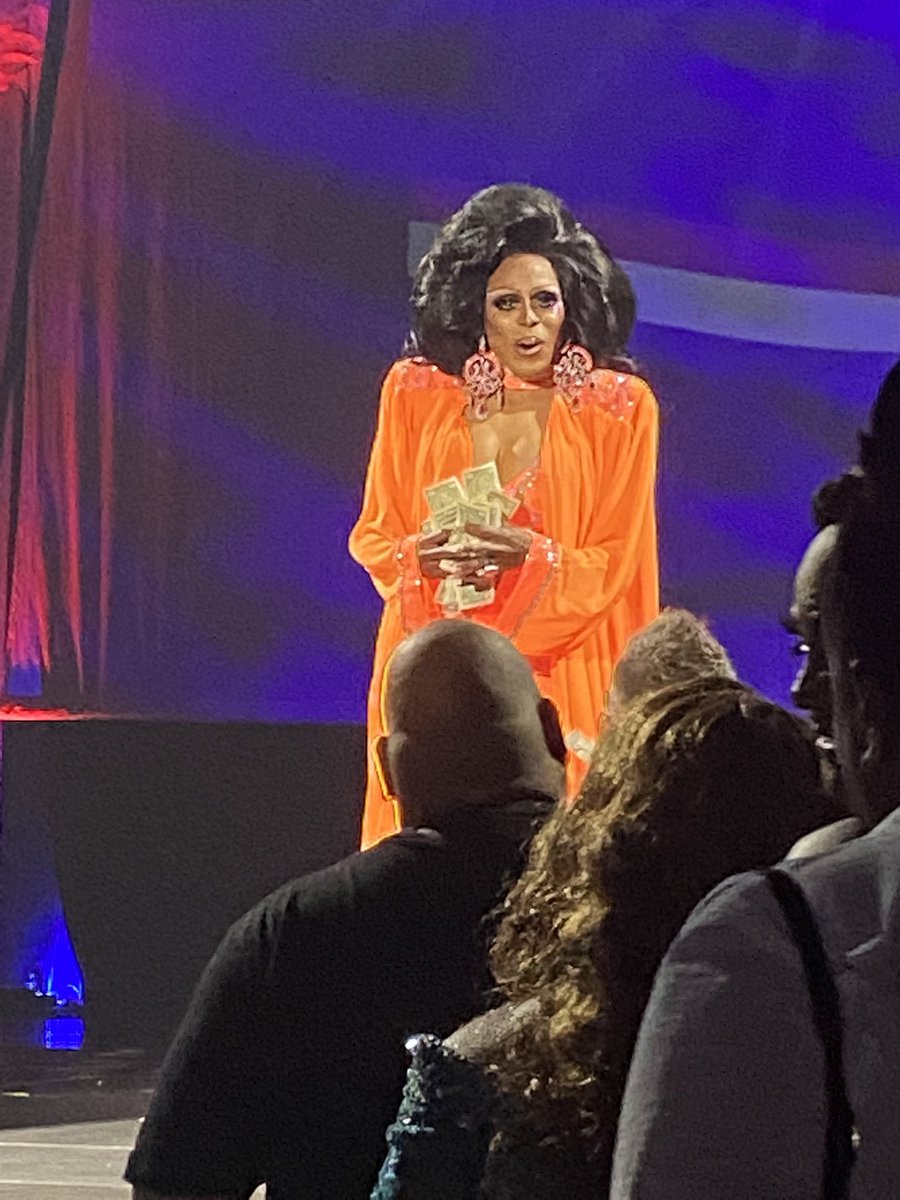 Y’all. <a href="/TamishaIman1/">TamishaIMAN</a> is a LITERAL goddess 😍 #MissGayUSofA