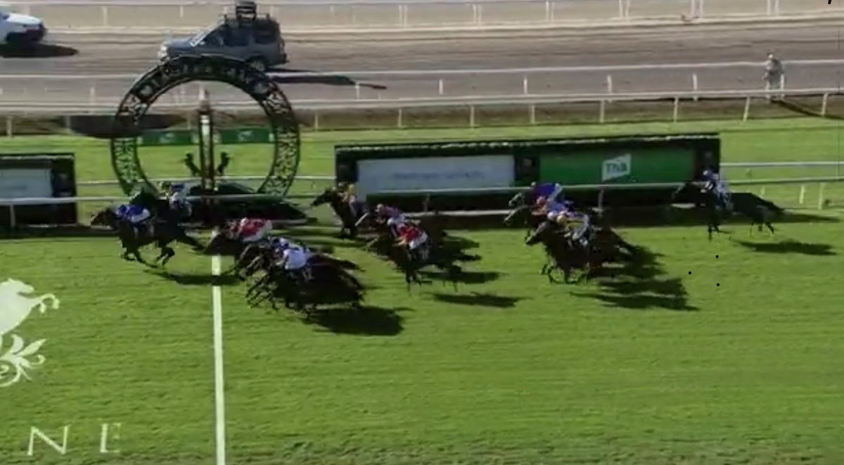 WyongRaceClub's tweet image. Great run by @TBartleyracing&apos;s Kiss Sum, a close 2nd in the G3 Fred Best at @EagleFarmRacing 👏👏#biggerthingstocome #teamwyong