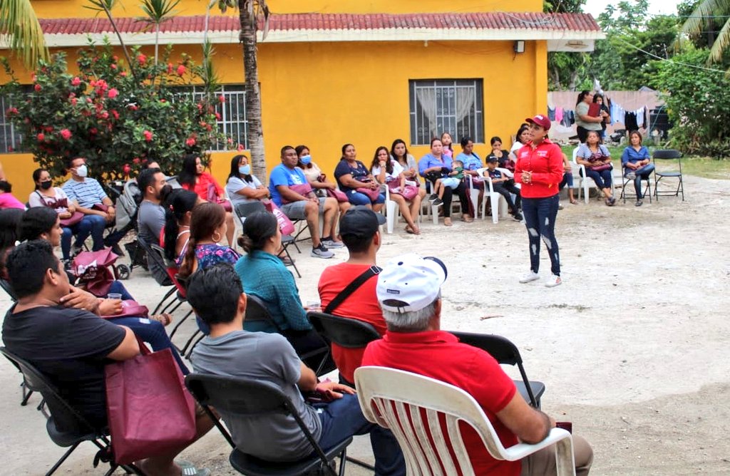 Feliz por el extraordinario cierre de campaña que estamos teniendo en #AlfredoVBonfil, con productivas reuniones vecinales #Cancún #BSO #D8 #QuintanaRoo