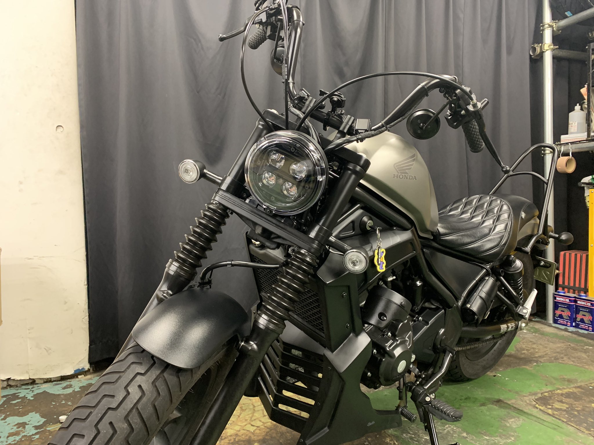 تويتر モトランド蒲田店 على تويتر 先日お預かりしたレブル250のカスタムが完成しました ハンドルをアップハンに変更し それに合わせてワイヤー類も交換しました レブル250 レブル250カスタム オートバイ バイクショップ 東京 大田区 東京バイク 新車 تويتر モトランド蒲田店 على تويتر 先日お預かりしたレブル250のカスタムが完成しました ハンドルをアップハンに変更し それに合わせてワイヤー類も交換しました レブル250 レブル250カスタム オートバイ バイクショップ 東京 大田区 東京バイク 新車