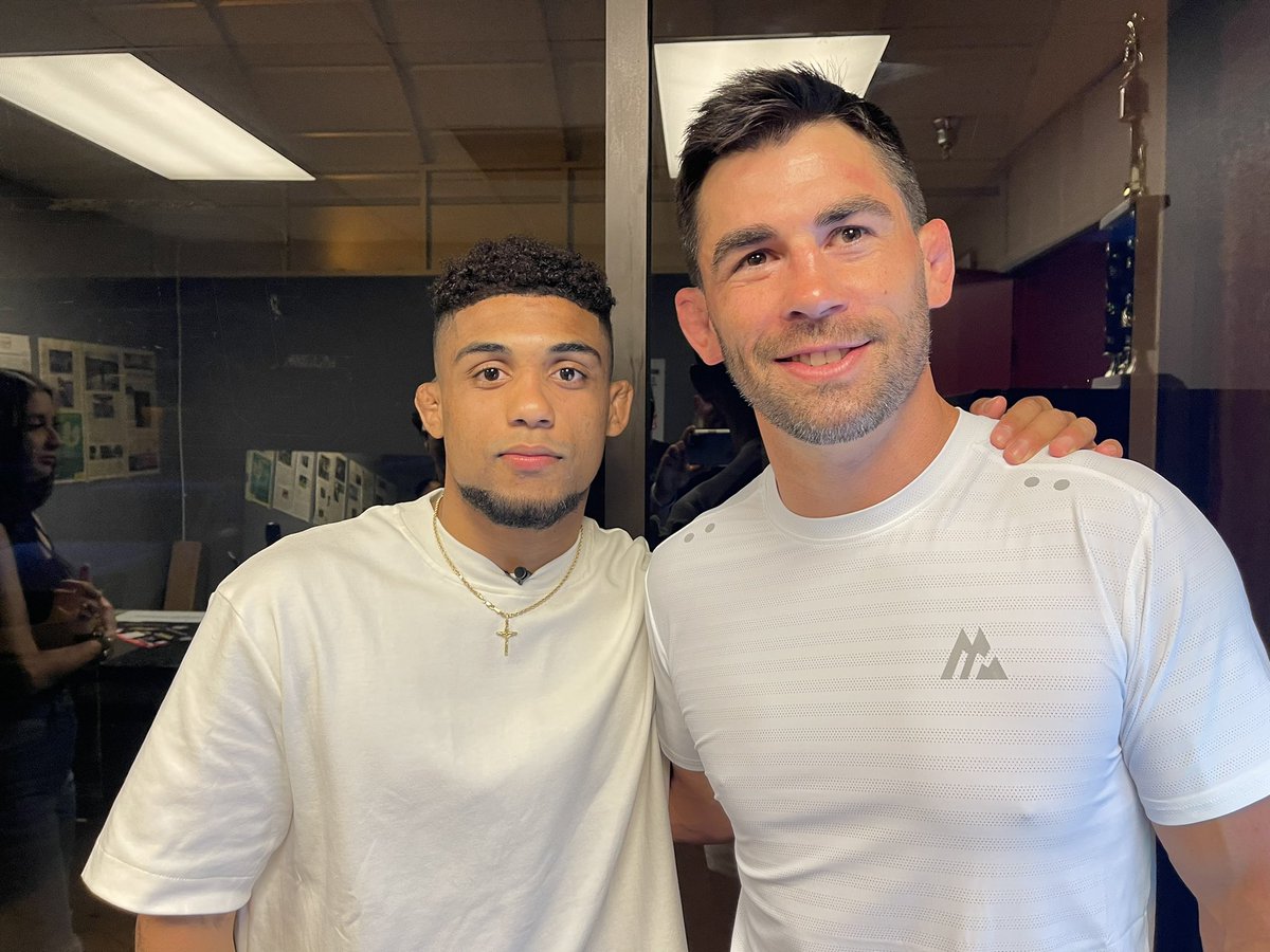 Not too often you come across UFC two-time bantamweight world champion & NCAA two-time wrestling national champion & both were raised in Tucson. That happened tonight at Jet Sports Training when Bravo-Young’s family/friends, including Dominick Cruz, celebrated his titles & degree https://t.co/CIQld8xnwM