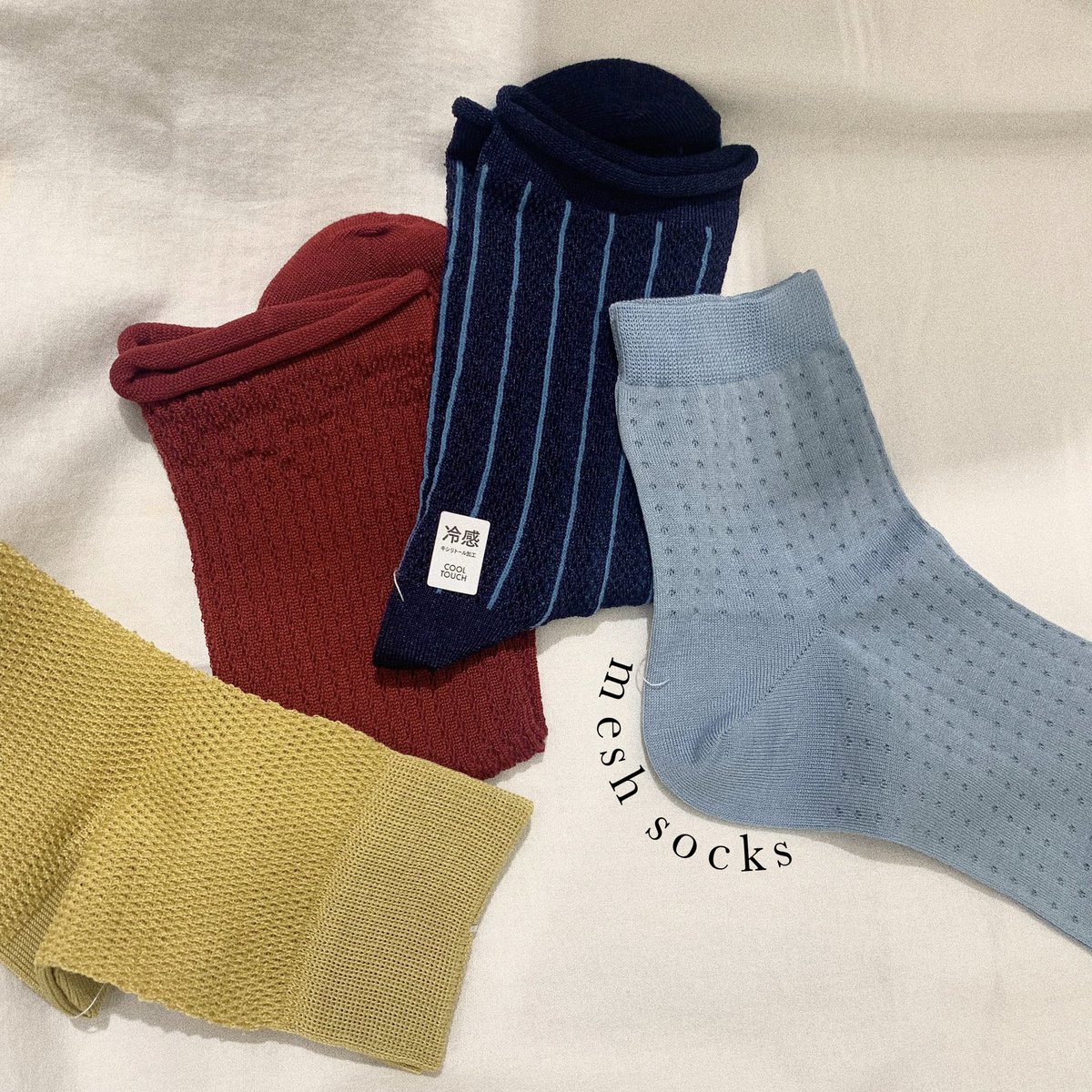 tabio_shinagawa's tweet photo. 🛒 𝗺𝗲𝘀𝗵 𝘀𝗼𝗰𝗸𝘀 👩🏼‍🍳🫧

通気性がよく、
サラッと履けるメッシュソックス

メッシュにも色々なデザインがございます🔦🦮

サンダルやヒールとの相性もgood 🦴 ◌
ぜひお気に入りの一足を見つけてください

#meshsocks #socks #靴下 https://t.co/oWxfPq6GQv