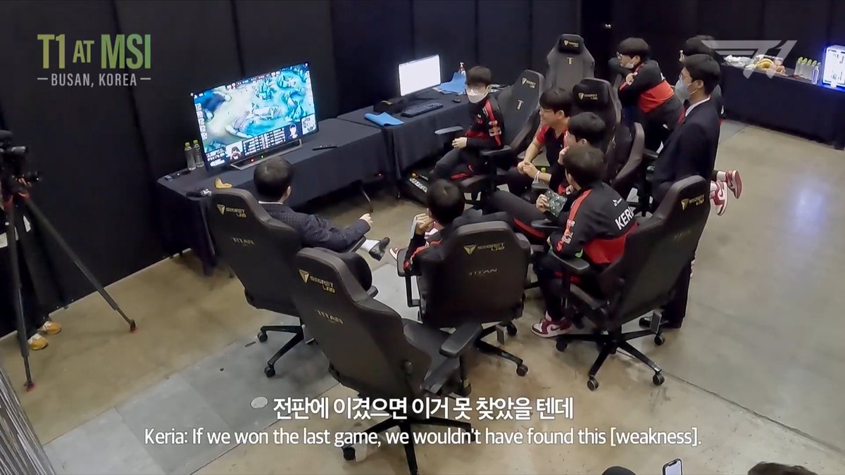 mooncuzz's tweet photo. humble in victory, gracious in defeat https://t.co/iAT0xPO0we