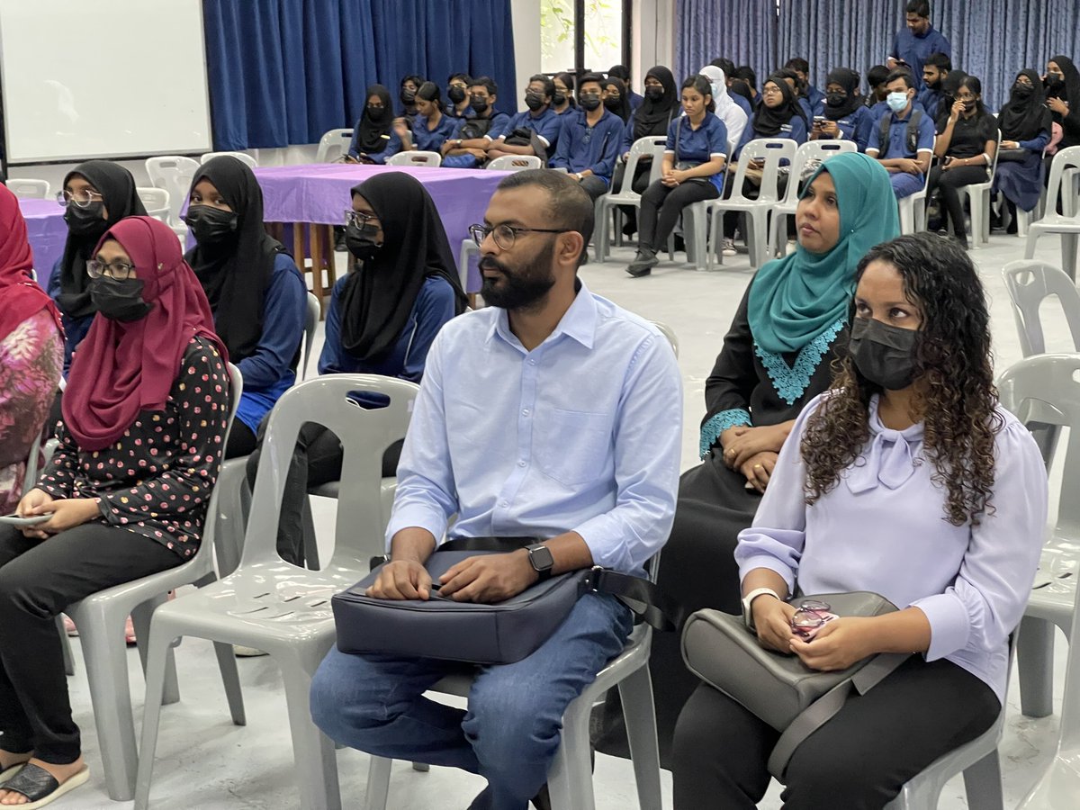 CHSE_HighSchool's tweet photo. #Bizarts Day Activities among the 4 houses. Creating opportunities to develop students #criticalthinking #communicationskills
#leadershipskills are taken a priority
#debate
#adact
#guessthebrand
#Facthunt
@MoEdumv @aisthly https://t.co/GtmeyBFAiE