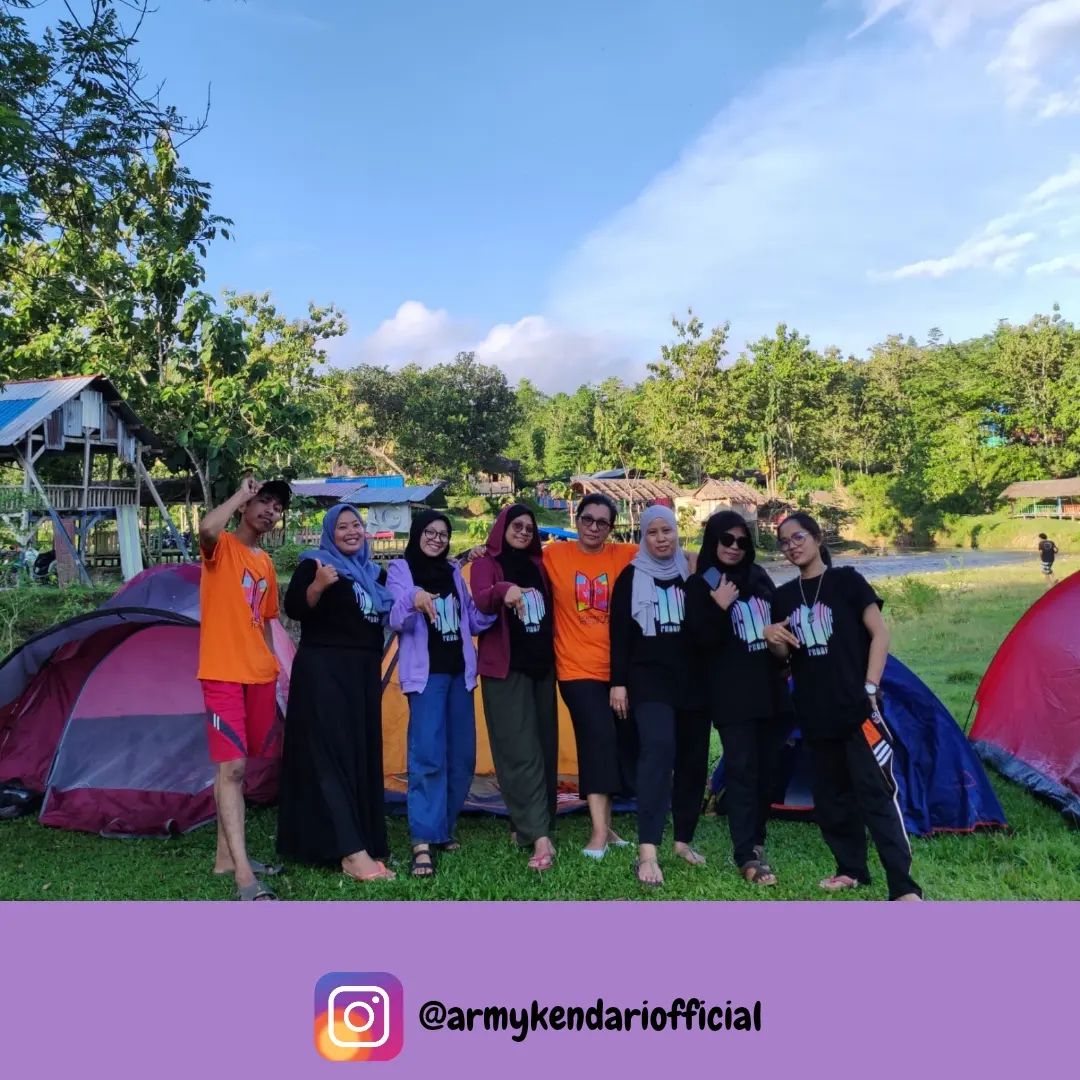 ArmyKendari's tweet photo. Fun Camp Army Kendari yang diikuti juga oleh LDC ( langkoe diving club' UHO dan UK Seni IAIN ).

Memperkenalkan seperti apa sih ARMY terutamanya ARMY yg ada di Kendari, membantah paradigma diluar sana tentang Army hanya sekumpulan org HALU.

#BTS #armykendariofficial https://t.co/AzkfE8HJmo