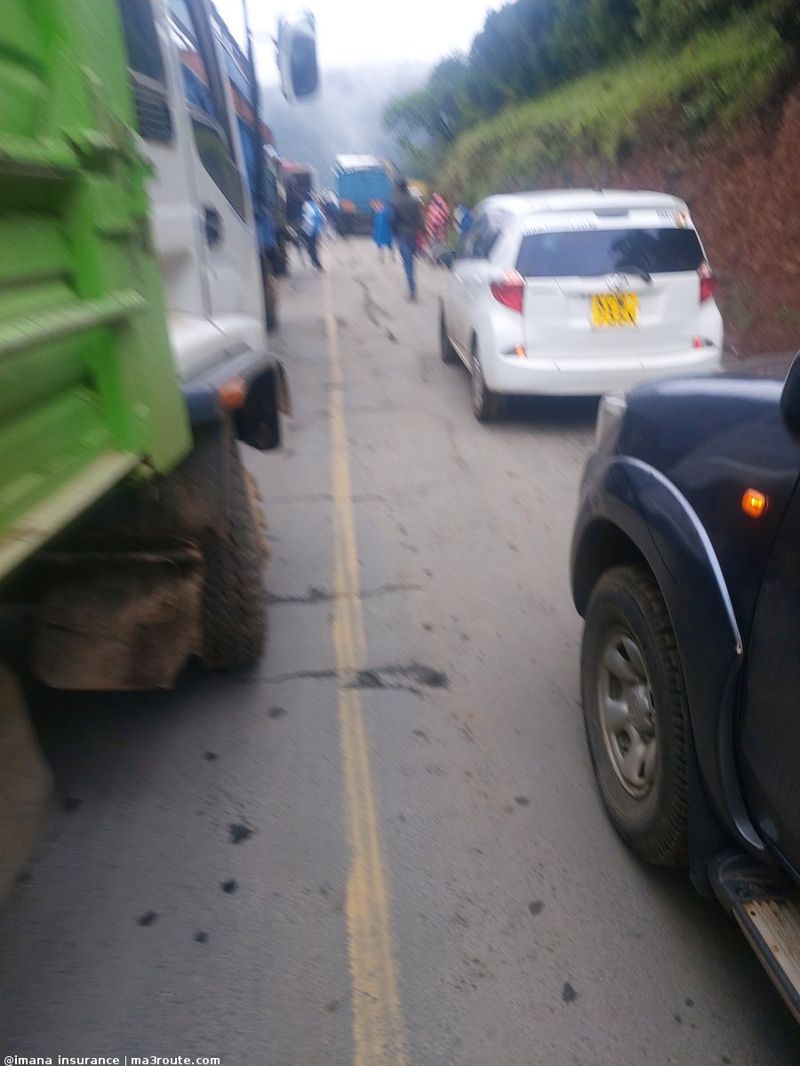 Ma3Route Counties (@ma3routecounty) on Twitter photo 07:51 <a href="/KeNHAKenya/">Kenya National Highways Authority (KeNHA)</a> Limuru-Maimahiu escarpment is a parking lot, use alternative routes. via <a href="/imana_insurance/">Imana Insurance Consulting Kenya</a> 07:51 <a href="/KeNHAKenya/">Kenya National Highways Authority (KeNHA)</a> Limuru-Maimahiu escarpment is a parking lot, use alternative routes. via <a href="/imana_insurance/">Imana Insurance Consulting Kenya</a>