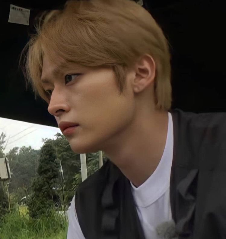 lixiesbok's tweet photo. “leeknow has the best side profile”

a beautiful thread; https://t.co/K9xxu11VmT