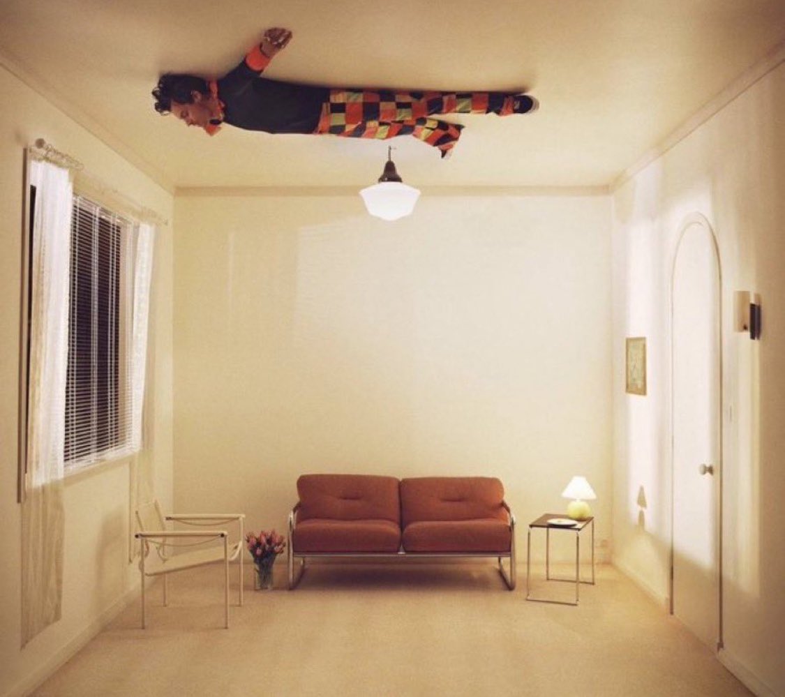 croissanttrash's tweet image. the first episode of stranger things season 4 without any context: