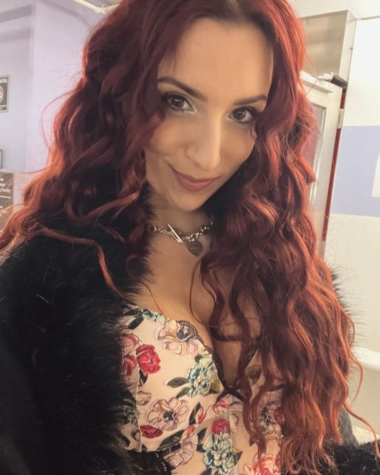 Date night!🎶✨❤️ https://t.co/fOTwS7iPWr<a href="/tag/mvsales"class="tags"><span>#mvsales</span></a>