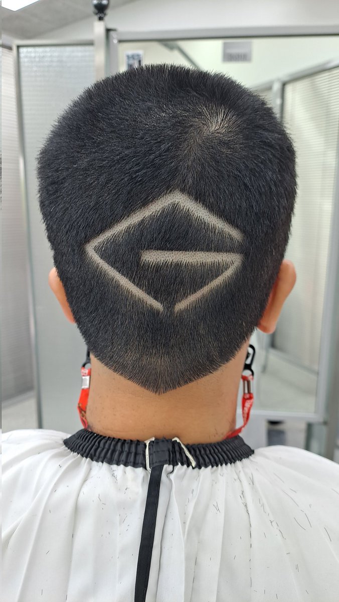 than_and_nim's tweet image. ที่บนไว้ว่าถ้าได้บัตร​ #PULLUPwithMarkTuan​ จะโกนหัวแกะลายนั้น​ ข้าพเจ้าแก้บนเรียบร้อยจ้า
พร้อมเจอกันต์​ #BamBam และมาร์คต้วน #MARK ในวันที่​ 29​ พ.ค.​ 2565​ แล้วครับ​ 😊