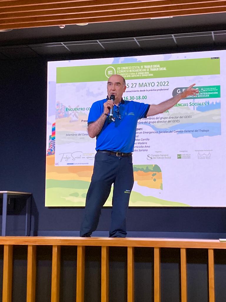 Es importante visibilizar a los servicios sociales de emergencia y al trabajo social en las emergencias. De esta forma rompemos el techo de cristal de la invisibilidad y desconocimiento de nuestro trabajo y compromiso con la ciudadanía