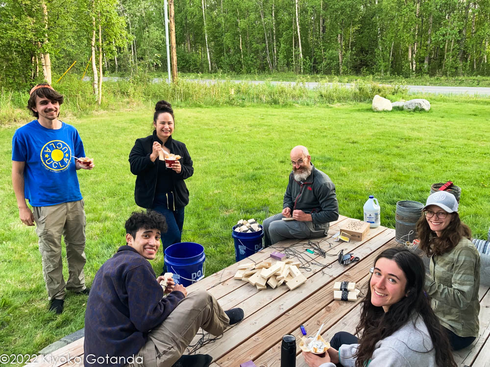 photopidge's tweet photo. Oh, hi, Alaska! 1st temperate field site and I think we'll get along fine! Working with fantastic #AlaskaBehaviourCrew that can balance ice cream and making floats (for field work, not ice cream floats!) #FemFieldWork @AllisonMRoth1 @BarbaschTina @neumannkevin10 @AlisonB99479824 https://t.co/F6CcRWo7bb