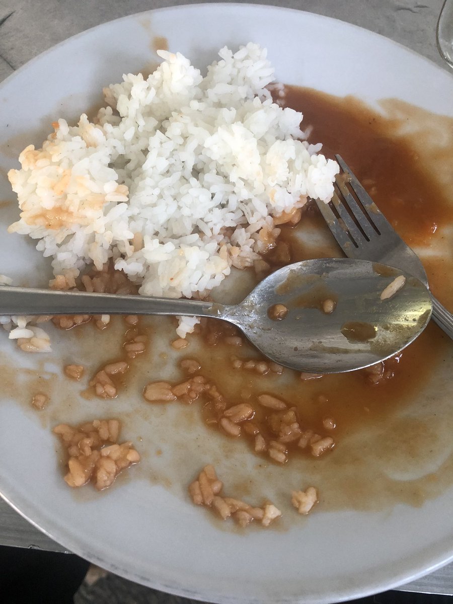 Siapa yg ga bisa makan nasi banyak ☝🏻☝🏻☝🏻☝🏻☝🏻☝🏻☝🏻
Pasti abis ini nasinya nangis :( maaf nasi ilysm