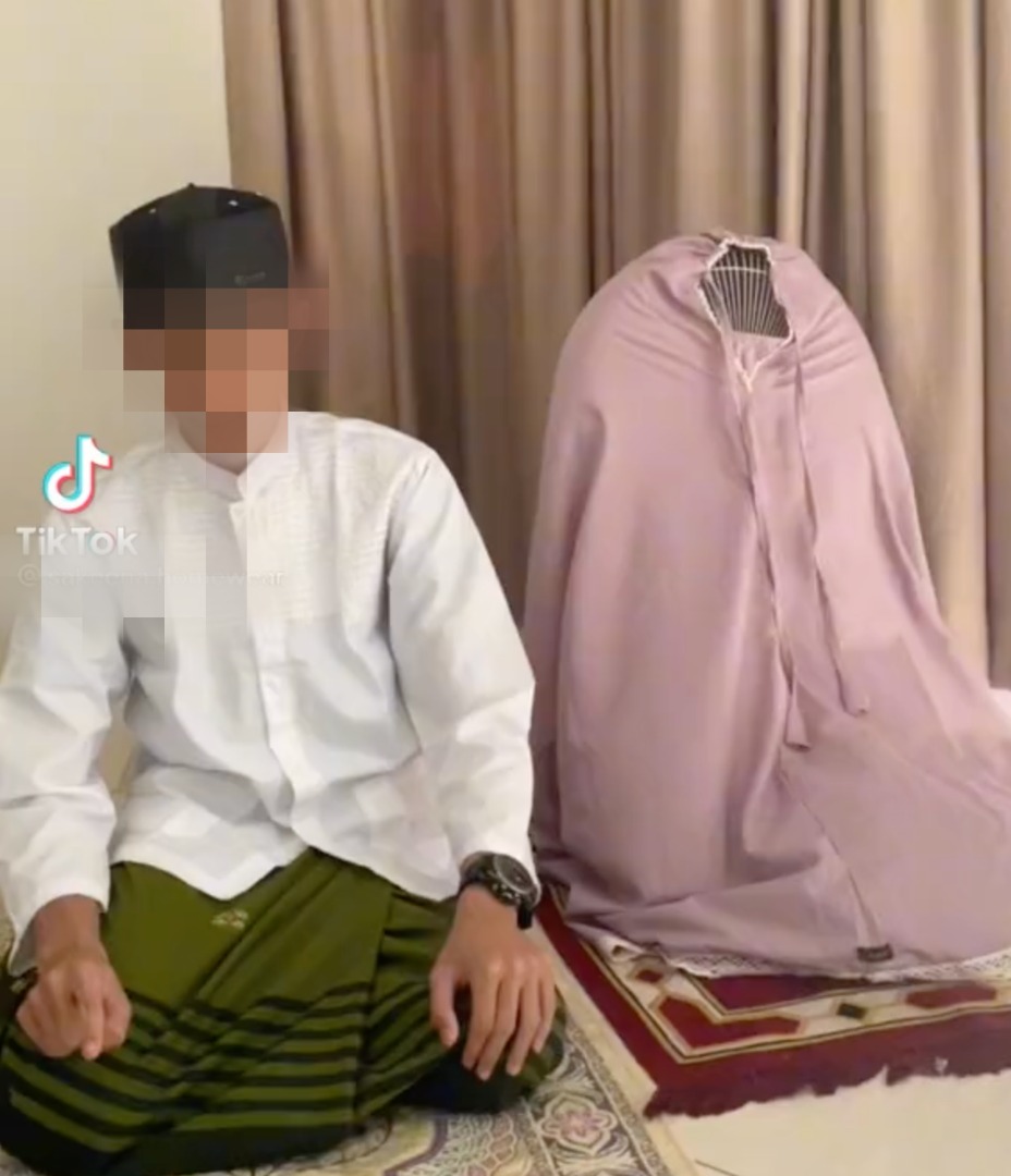 bernamadotcom's tweet photo. Trend solat dengan kipas sebagai makmum, orang ramai diminta buat laporan 

@ustaz_idris 

https://t.co/SfaMTA7iUD https://t.co/KYYdoNnLRE