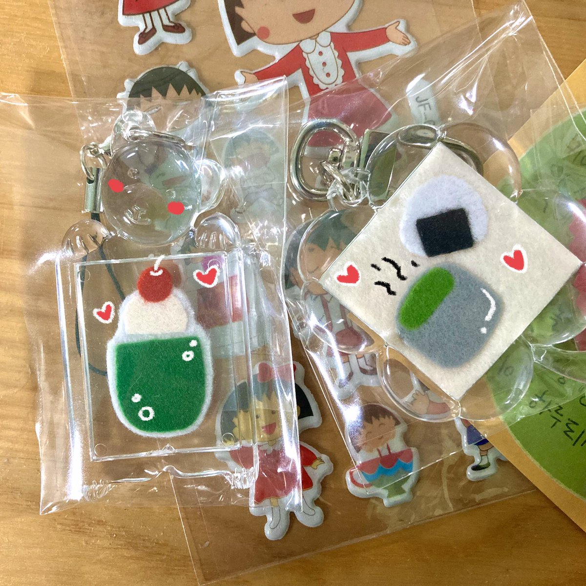 안녕하세요 여러분!! 나츠에요(•‾̑⌣‾̑•)ノ
너무너무 오랜만이에요ㅎㅎ 
저는 잘 지내고 있답니다!
고 3인 만큼 트위터에 자주 들어오지 못해서 너무 섭섭한데 그럼에도 불구하고 
저의 곁에 항상 남아주신 
모든 분들께 감사하다는
이야기 드리고 싶어요! 
수능 끝나면 많이 올게요! 또 뵐게용!🥰