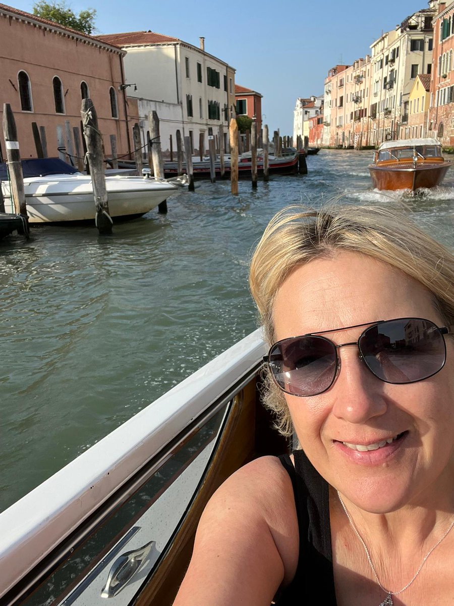 andstaffs's tweet photo. Water taxi in Venice.  #EmeraldMoments . Fabulousness all round . https://t.co/dAVhKL3HFC