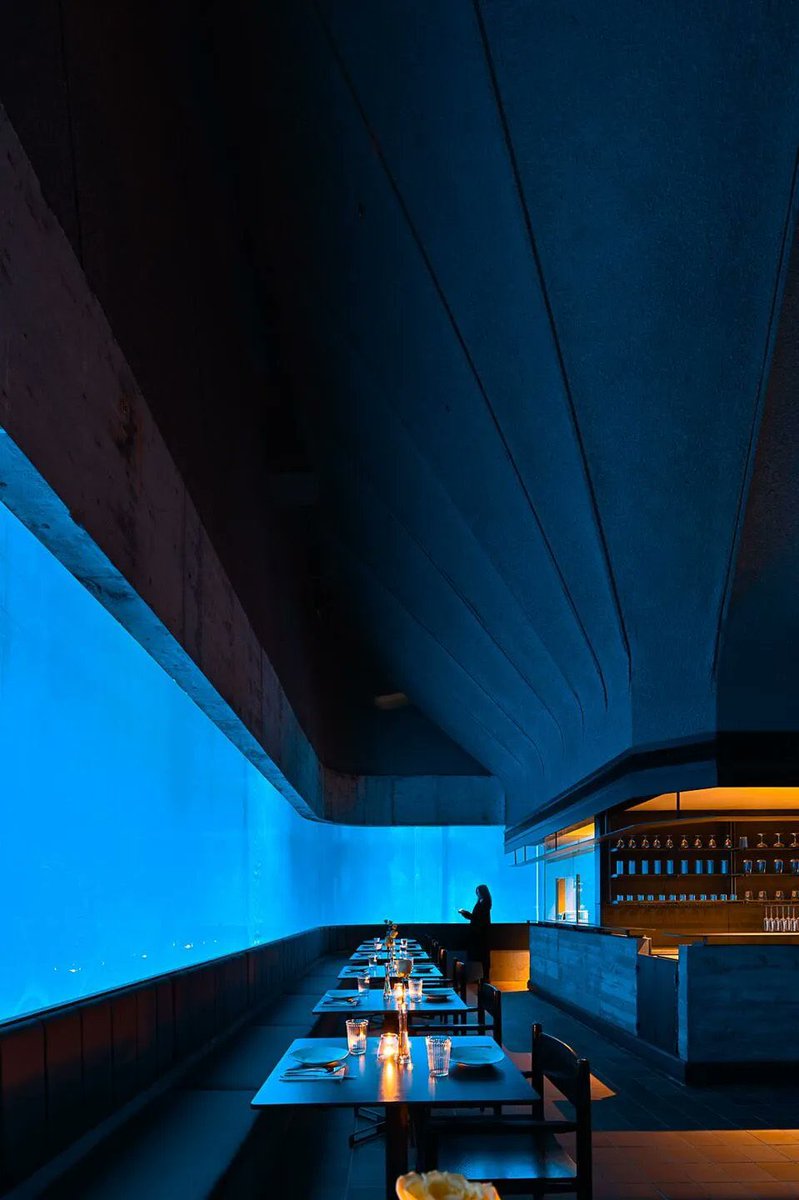 4AAAAart's tweet image. Return Restaurant by Return.  
Location: Xiamen, China 🇨🇳.

#interiordesign #interior #interiorstyle #architecture