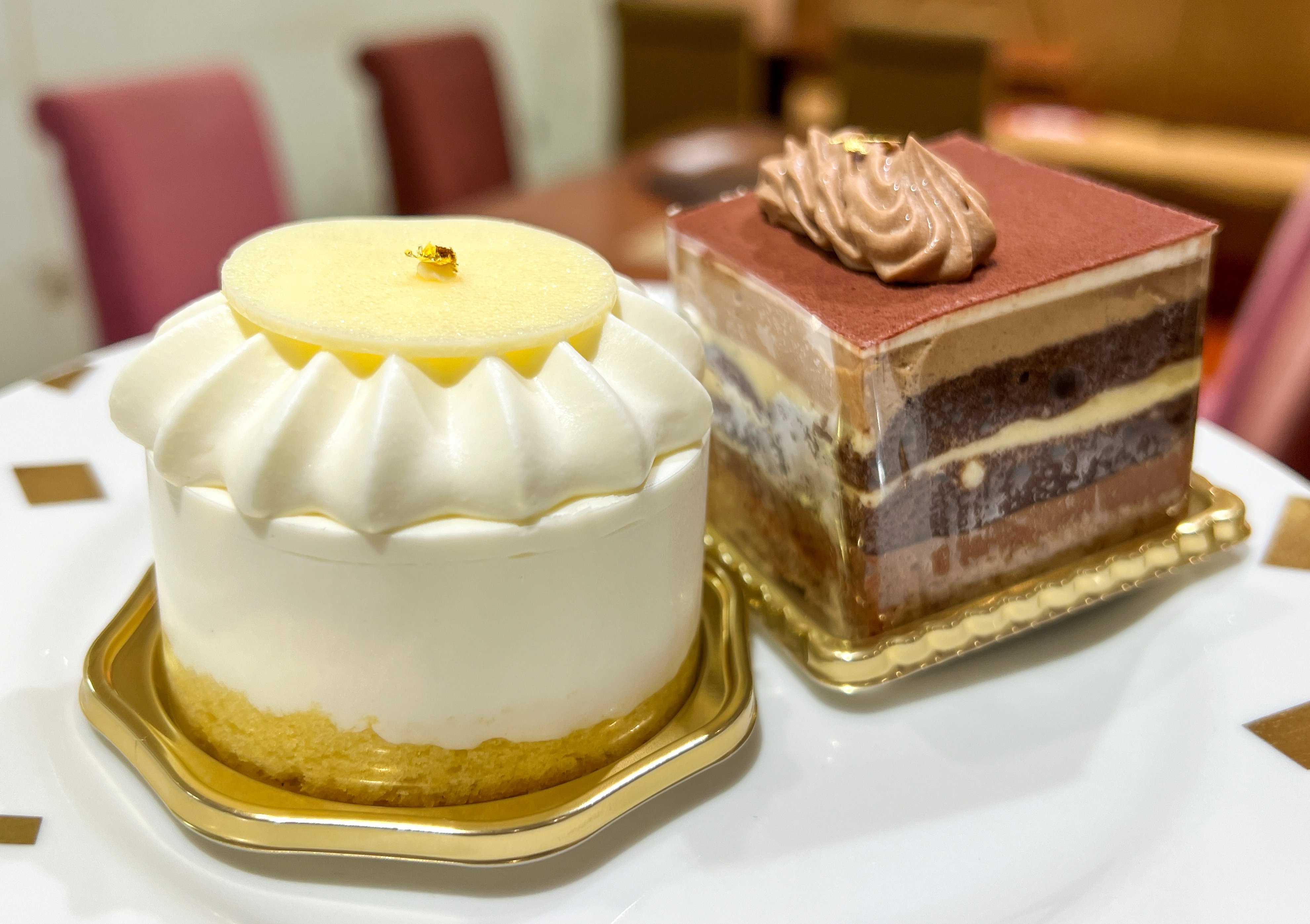 唯一無二の絶品グルメ むにぐるめ ダロワイヨ 渋谷駅から徒歩6分 ケース内のケーキが好きなだけ食べ放題のお店 渋谷店限定でケーキの食べ放題が実施されていて 宇治抹茶フロマージュやホワイトチョコでできたイチゴ型ケーキも食べまくれます