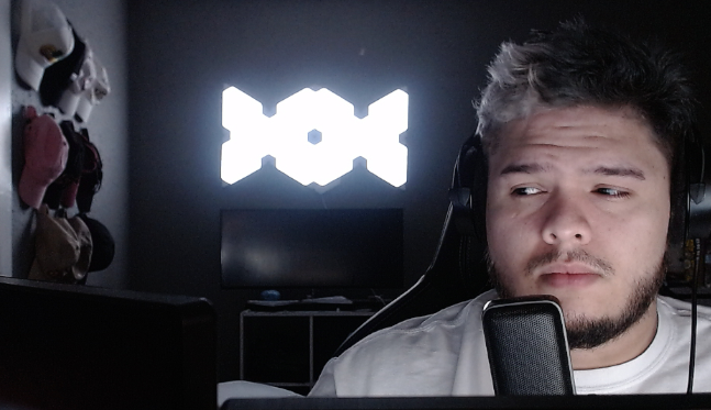 Twitch.tv/AresPack tweet media