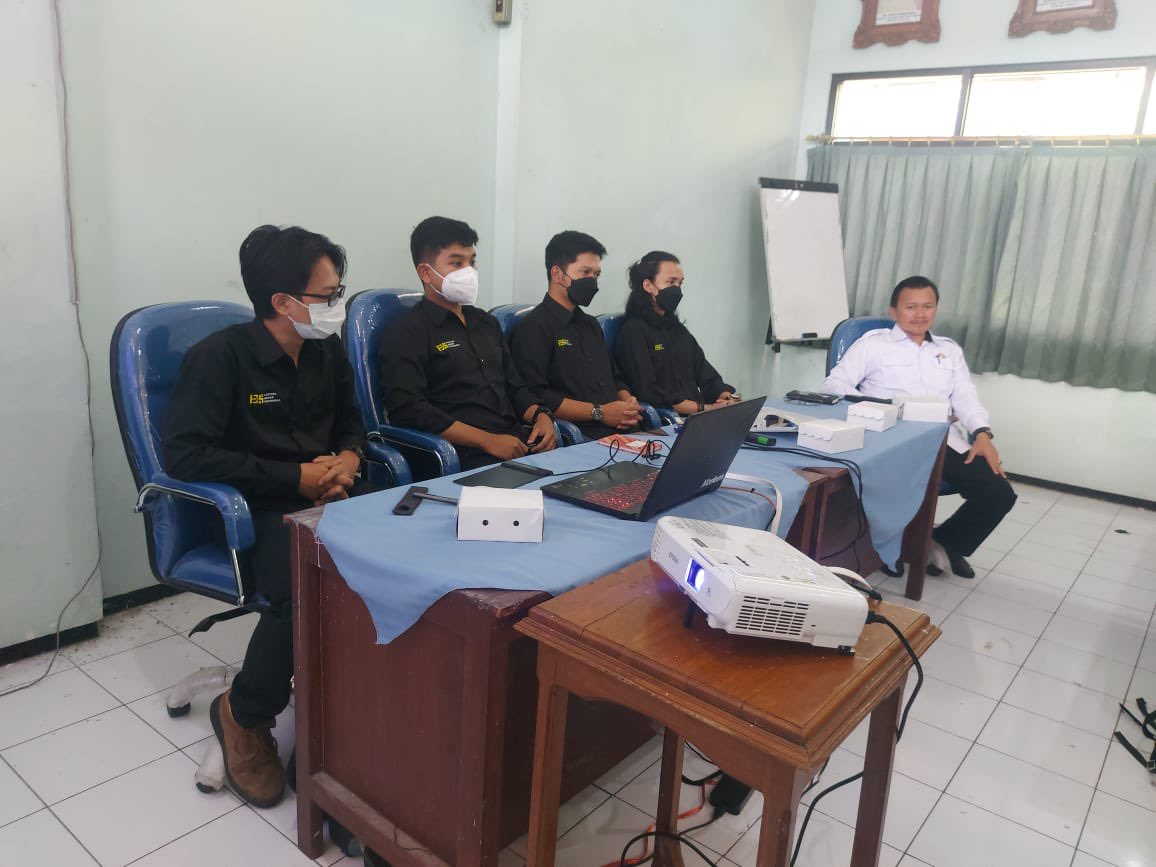 steadystatee's tweet photo. Orang bilang mumpung masih muda.
Tapi aku melihatnya sebagai kesempatan.
Thanks to PDAM Kab.Bojonegoro. Such as best experience for my first time to lead our good meeting to handled your good project.
Banyak harapan, intinya semoga bisa banyak membuka lapangan kerja!
#Kastara https://t.co/fccgNAtOwp