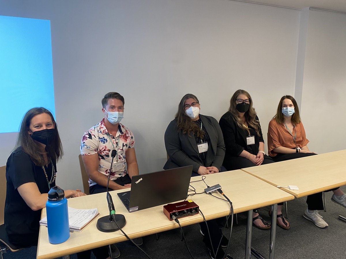 SarahCPila's tweet photo. So fun to chair the Media and Attention, Cognition, and School Achievement session for @icacamdivision with @LauricellaPhD @HKirkorian @Sarah_Devos @lindsayhahn_ @AlexBonus4 ❤️my CAM family! #ica22 https://t.co/8szPPdD5KA