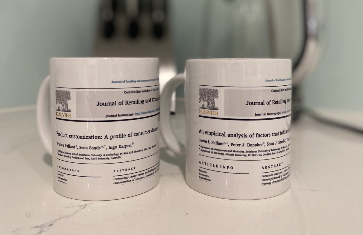 patientispard's tweet photo. What if in addition to a mug with academic publication, we got permission to share a photo and the story of a patient mentor/teacher?  #bothmatter #patientispartner #patientquestionologist #importantconversationstarter #carefulandkindcare for all ❤️❤️ https://t.co/tBVwpSjwf5