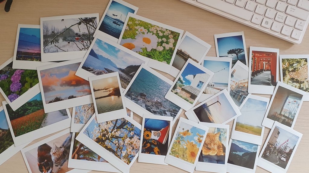 these days i really print a lot of my photos, it's nice