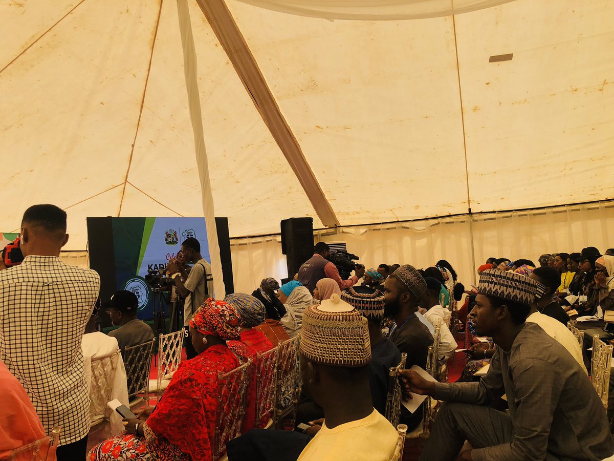 Better_Kaduna's tweet photo. #LiveUpdate: "KASUPDA is here to serve you. If as a property developer you have any issue, kindly write to us and we will respond and ensure the issue is resolved"

-Ismail Umaru Dikko, DG @KASUPDA_KDSG

#KadunaAt55
#MSMEClinic https://t.co/XS86T0ni4k