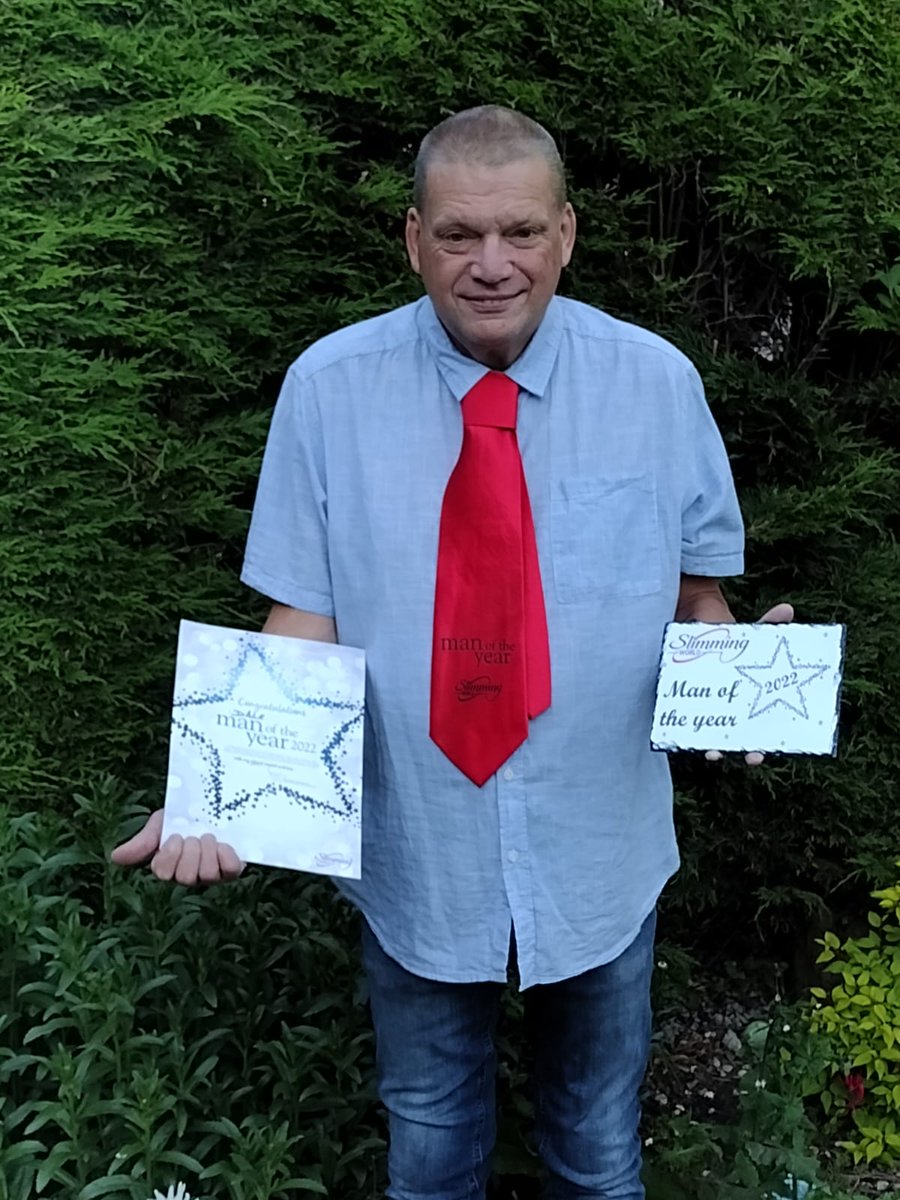 LouiseG_17_11's tweet photo. Yes even men join Slimming World these are just 2 from my groups . Dale and Paul who are not only my groups man of the year there very supportive and inspire other members weekly congratulations too them both ๐ #Chesterfield #slimmingworld #swmanoftheyear https://t.co/hSjLteFR4Q