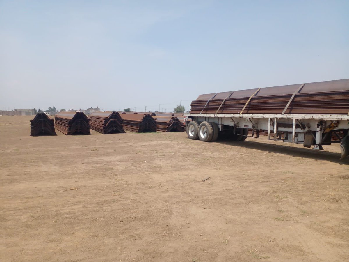 TradeAcero's tweet image. Nuevamente a tiempo llegando a entregar a destino #Tablestaca. Si de suministro de acero se trata, contáctanos @TradeAcero